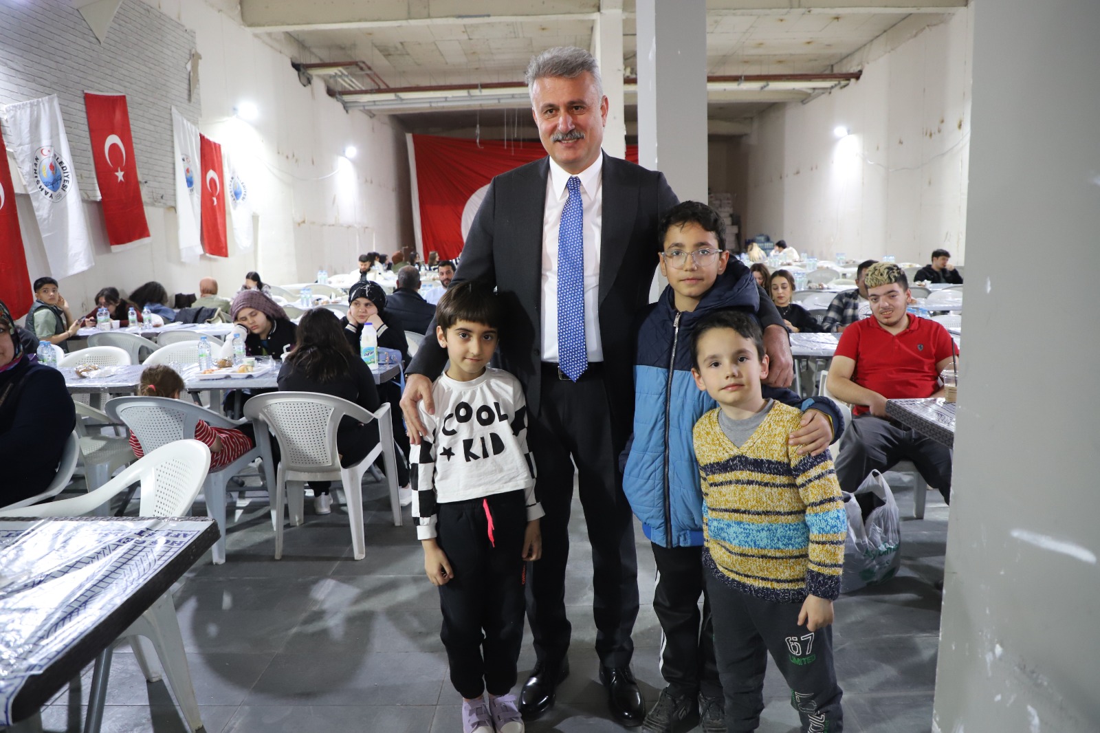 ftar-soframizi-paylasmaya-devam-ed-yoruz